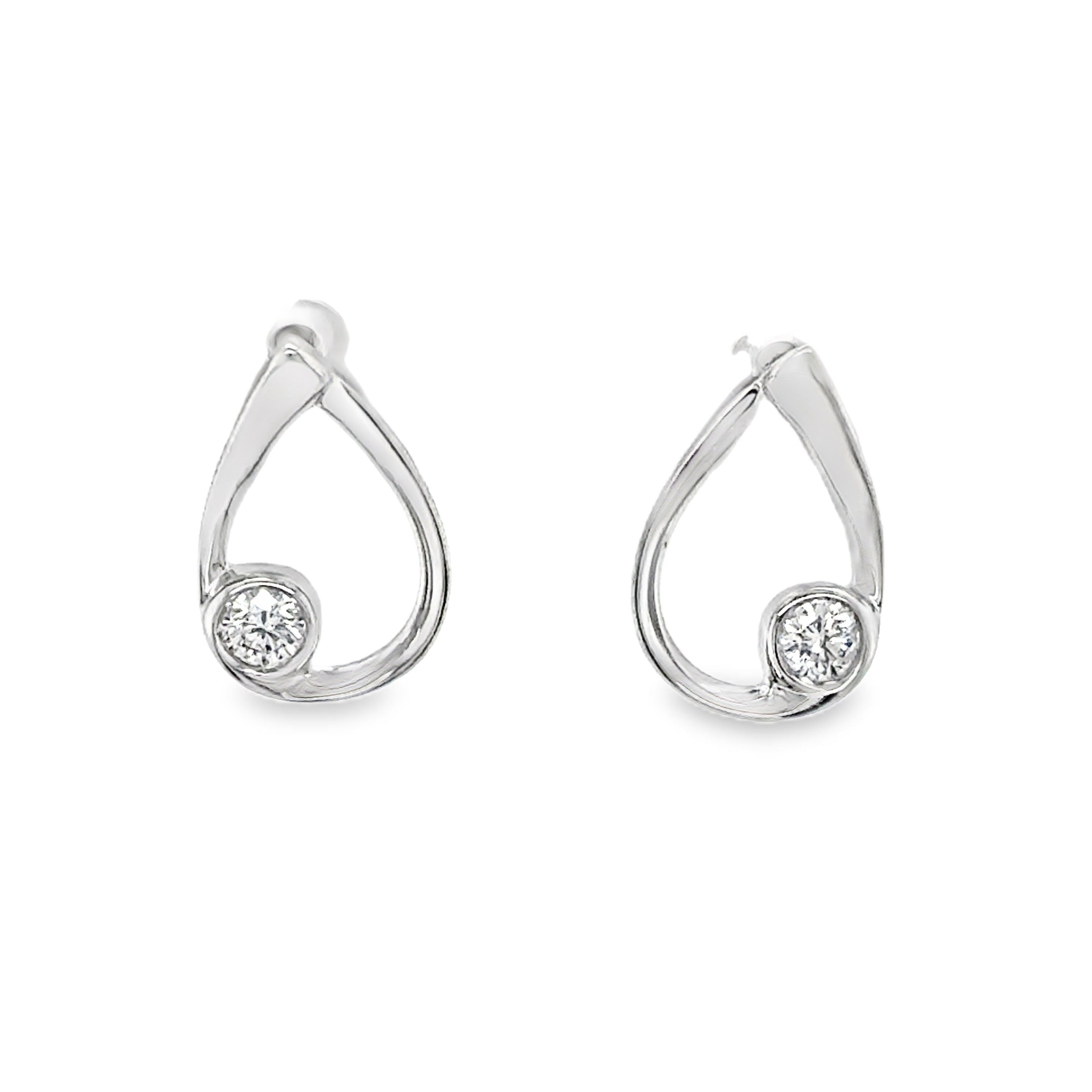 18ct White Gold 0.30ct Diamond Teardrop Shaped Stud Earrings
