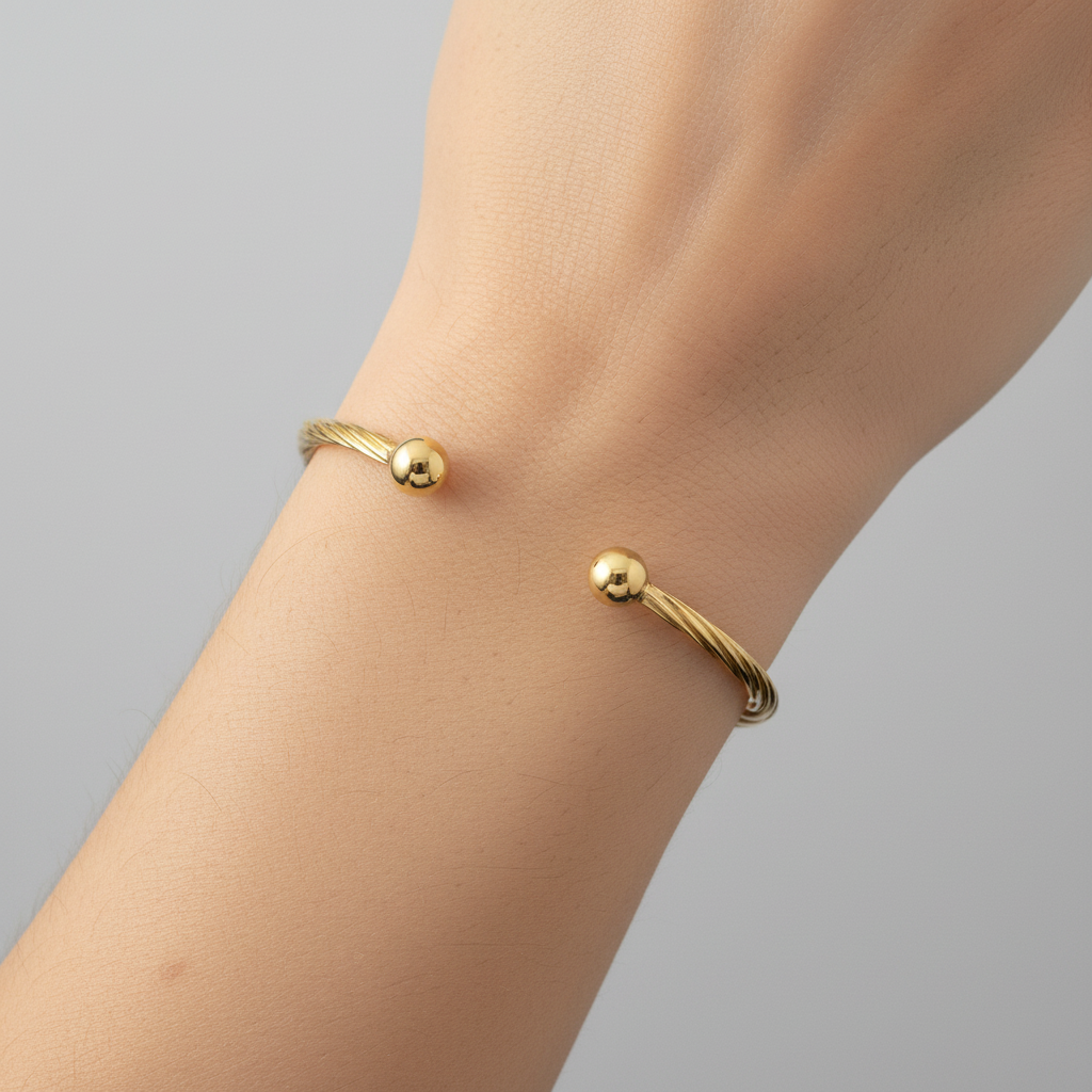 9ct Yellow Gold 7"/17.50cm Twisted Solid Torque Bangle - 8.60g