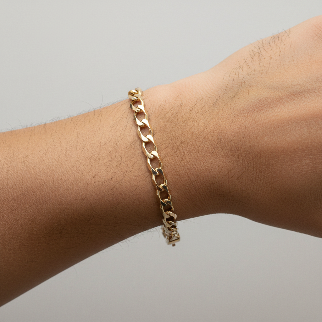 9ct Yellow Gold 8"/20cm Curb Link Bracelet - 8.60g