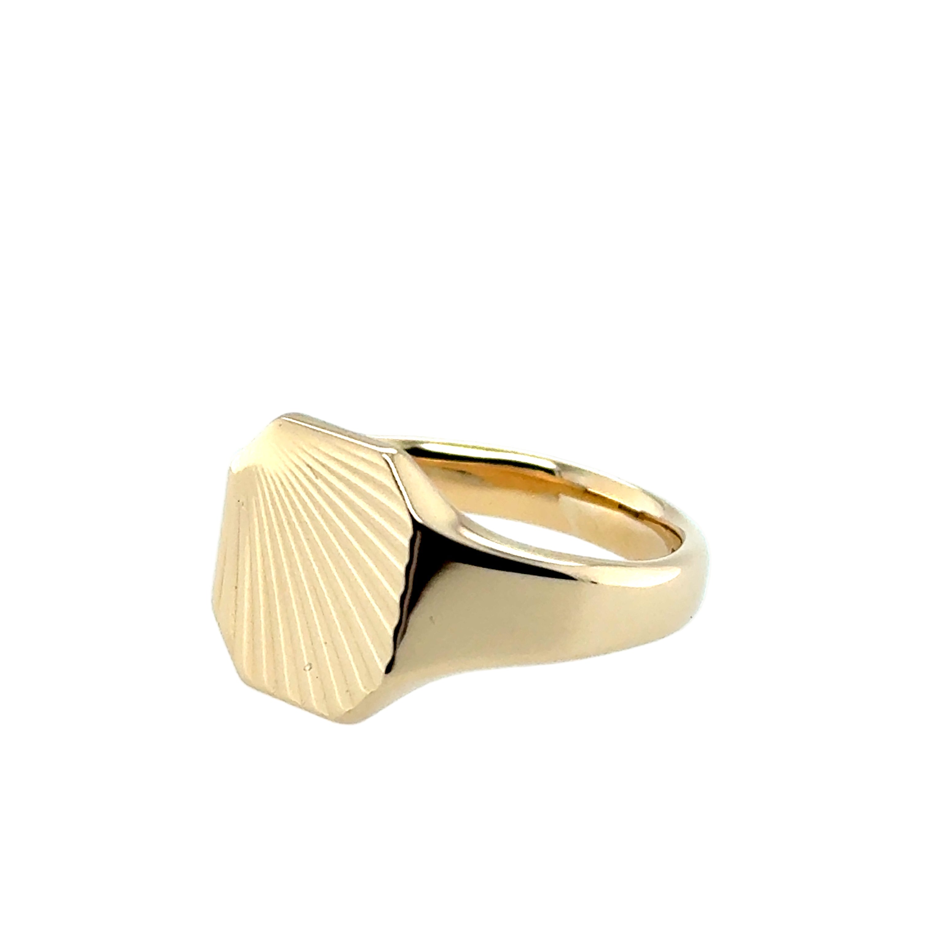 9ct Yellow Gold Heavyweight Engraved Rectangular Signet Ring Birmingham 1968